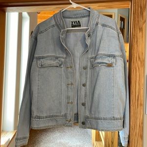 Zyia Cool Wash Crossroads Denim Jacket - Never worn